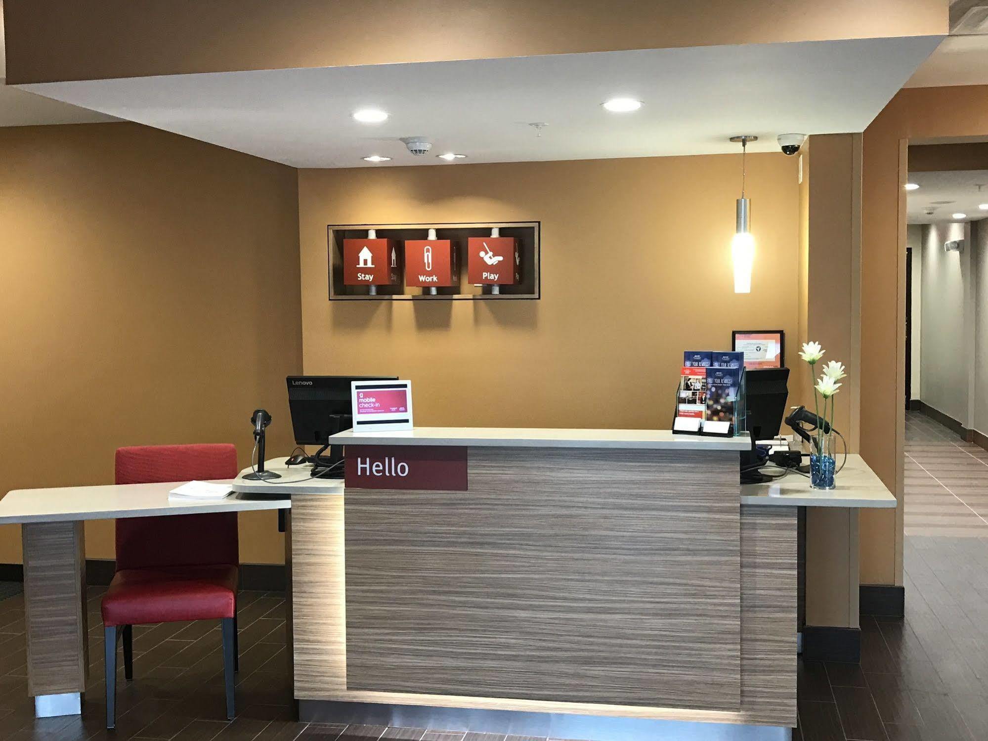 新哈特福德万豪唐普雷斯套房酒店 New Hartford 外观 照片